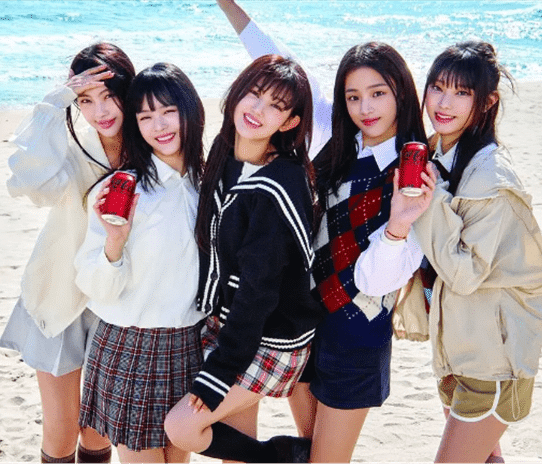 뉴진스 코카콜라 광고